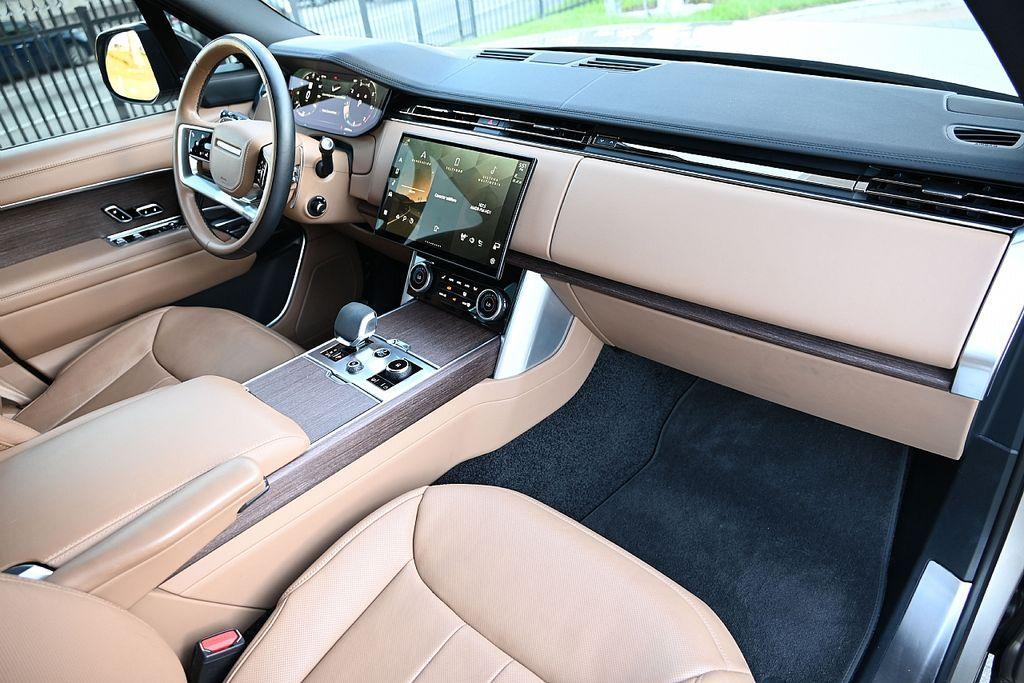 used 2023 Land Rover Range Rover car, priced at $98,784