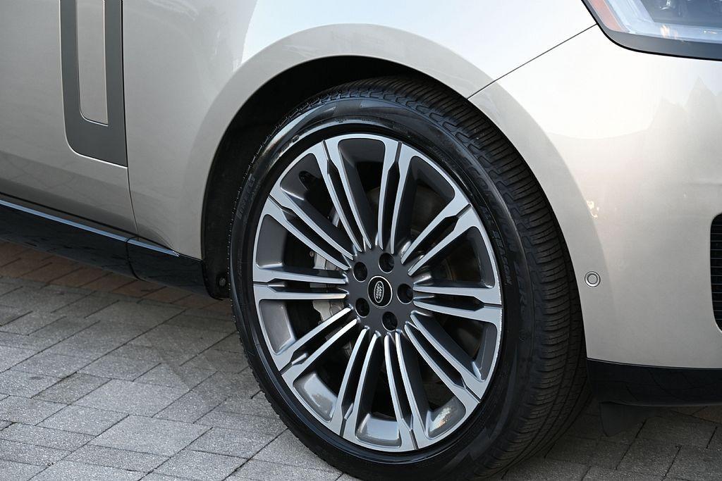 used 2023 Land Rover Range Rover car, priced at $98,784