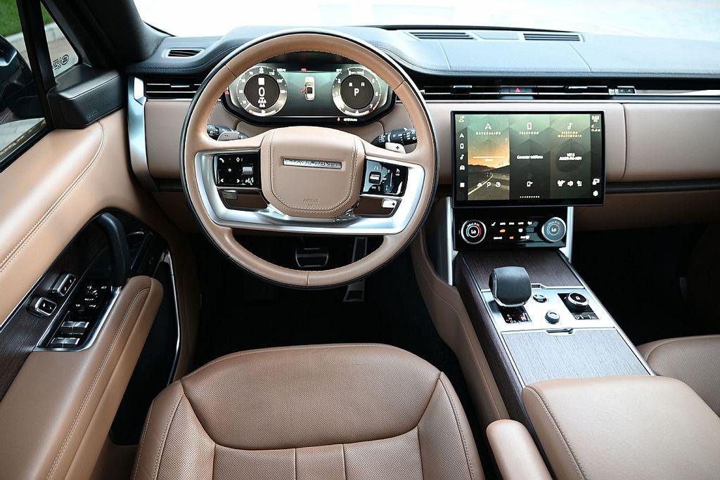 used 2023 Land Rover Range Rover car, priced at $98,784