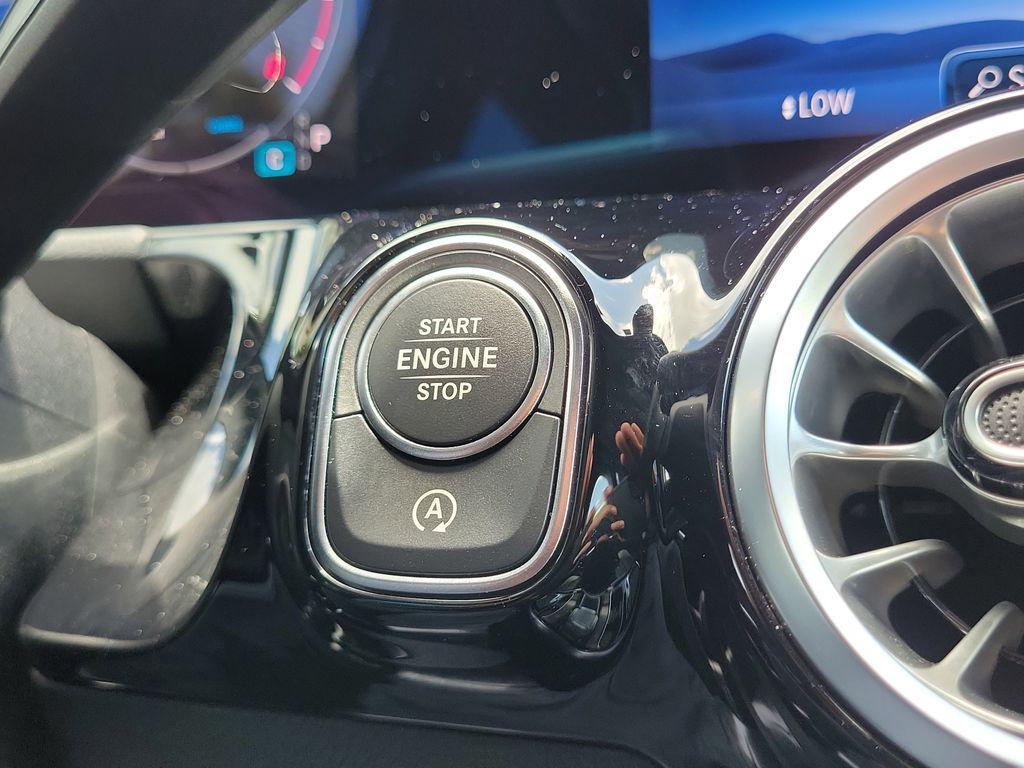 used 2025 Mercedes-Benz GLA 250 car