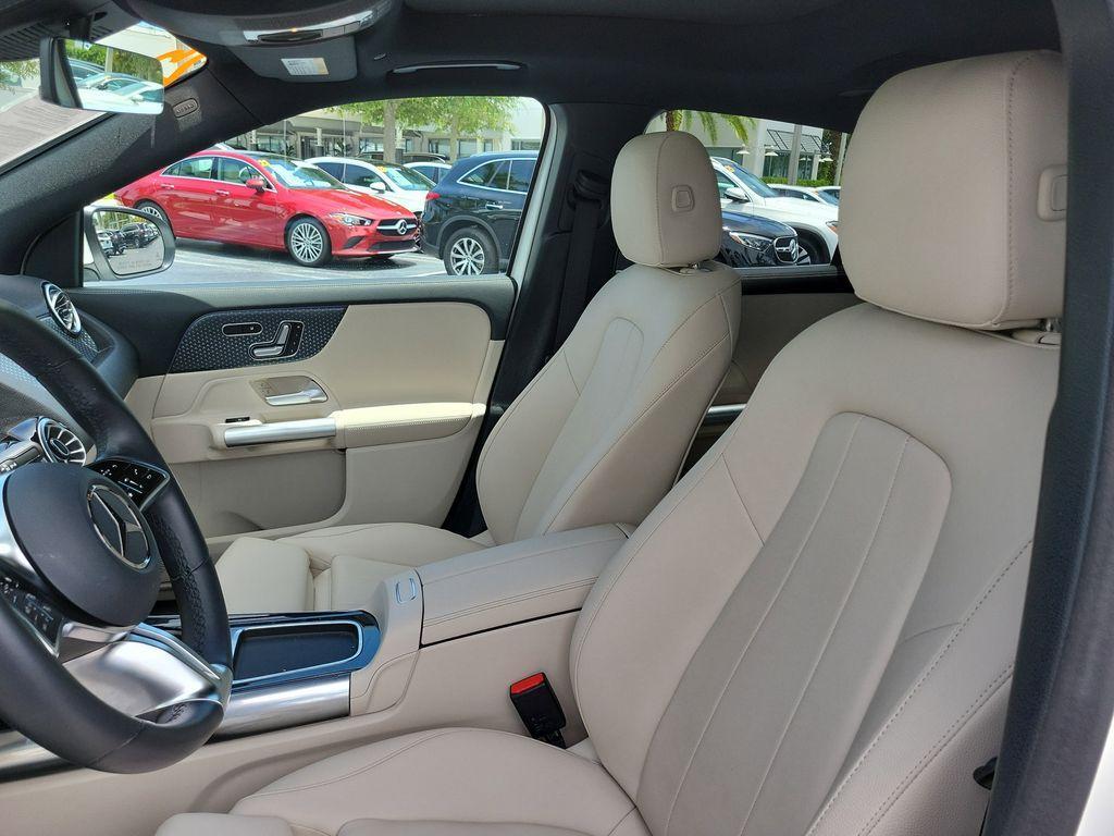 used 2025 Mercedes-Benz GLA 250 car