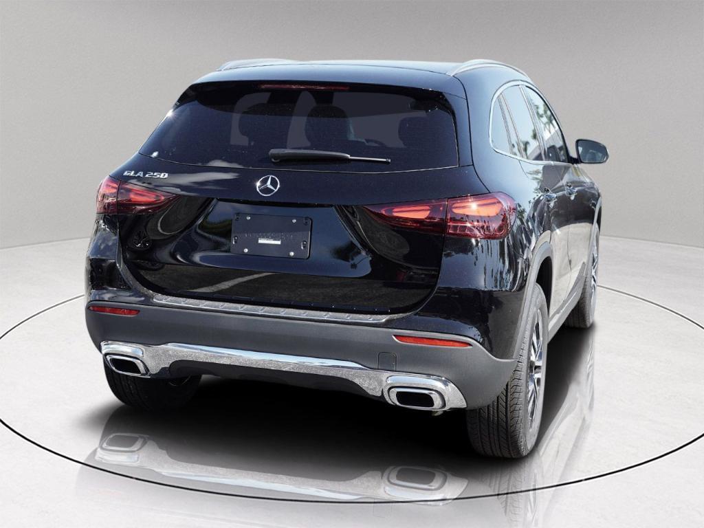 new 2026 Mercedes-Benz GLA 250 car, priced at $43,250