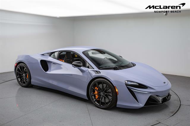 new 2025 McLaren Artura car, priced at $300,390