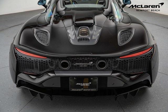 new 2025 McLaren Artura car, priced at $316,808