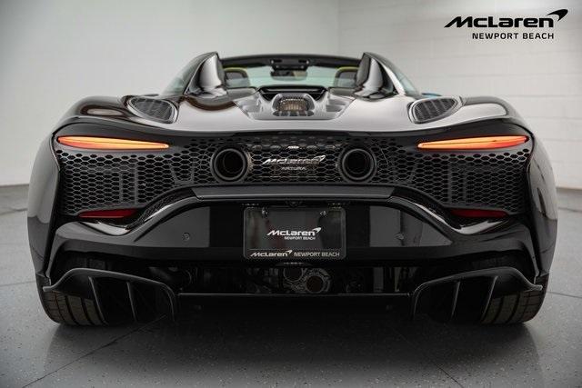 new 2025 McLaren Artura car, priced at $316,808