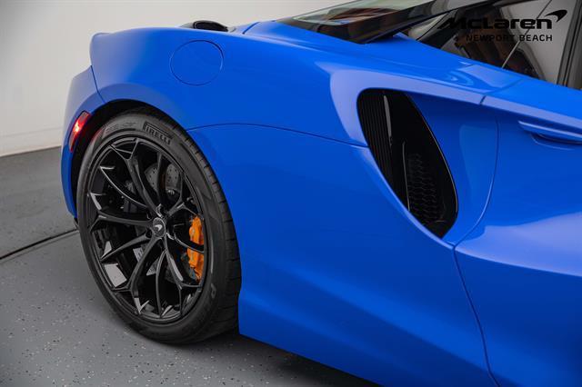 new 2025 McLaren Artura car, priced at $329,848
