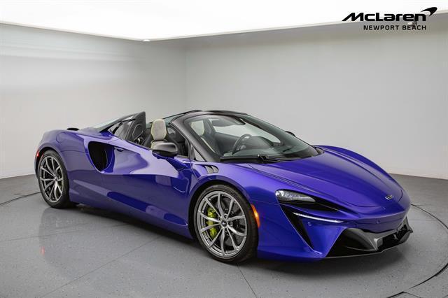 new 2025 McLaren Artura car, priced at $322,750