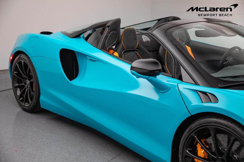 new 2025 McLaren Artura car, priced at $324,390