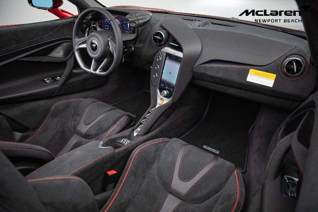 new 2025 McLaren 750S car, priced at $417,353