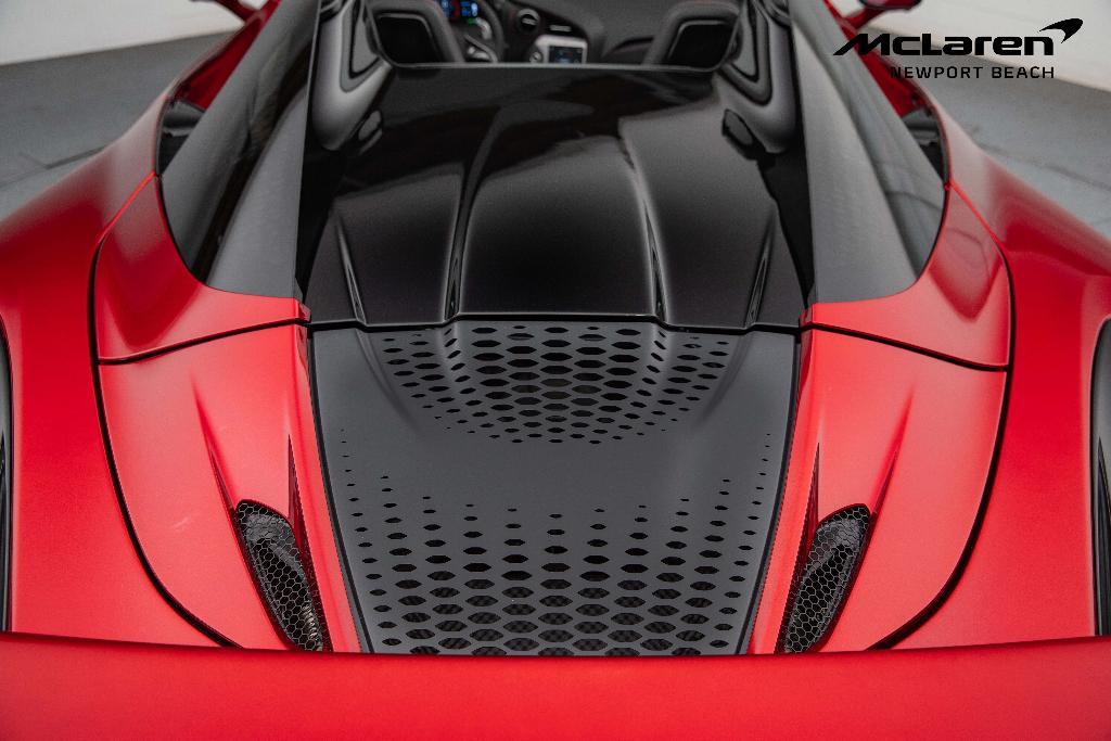 new 2025 McLaren 750S car, priced at $417,353