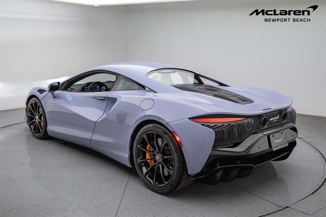 new 2025 McLaren Artura car, priced at $300,390