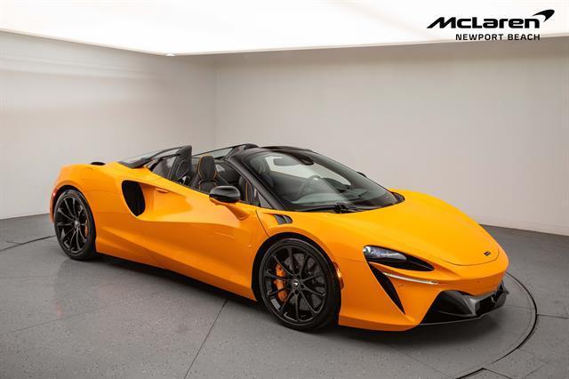 new 2025 McLaren Artura car