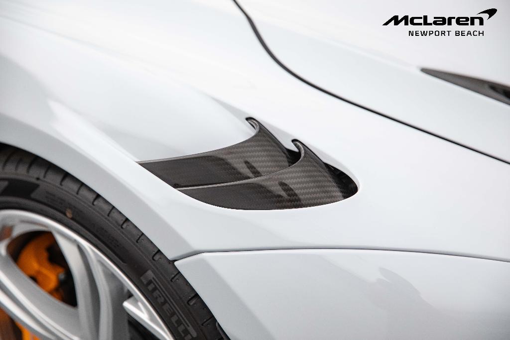 new 2025 McLaren 750S car, priced at $478,890