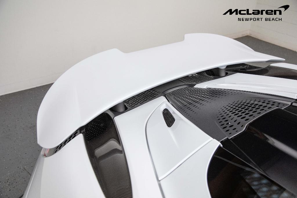 new 2025 McLaren 750S car, priced at $478,890