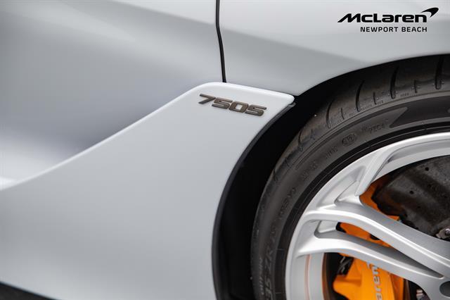 new 2025 McLaren 750S car, priced at $478,890