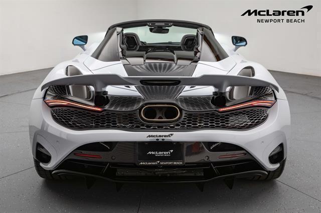 new 2025 McLaren 750S car, priced at $478,890
