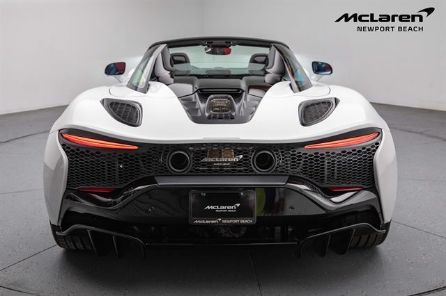 new 2025 McLaren Artura car, priced at $314,058