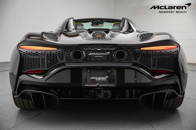 new 2025 McLaren Artura car, priced at $316,808