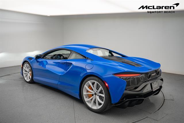 new 2025 McLaren Artura car, priced at $303,208