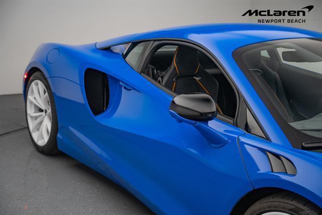new 2025 McLaren Artura car, priced at $303,208