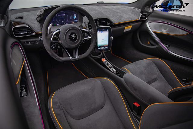 new 2025 McLaren Artura car, priced at $303,208