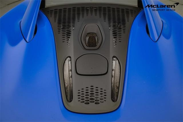 new 2025 McLaren Artura car, priced at $303,208