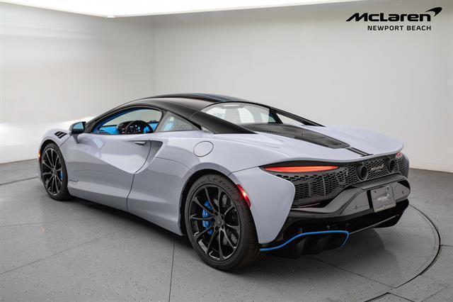 new 2025 McLaren Artura car, priced at $328,176