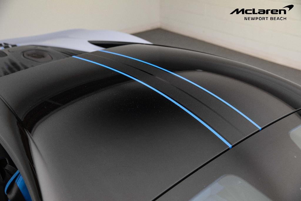 new 2025 McLaren Artura car, priced at $328,176