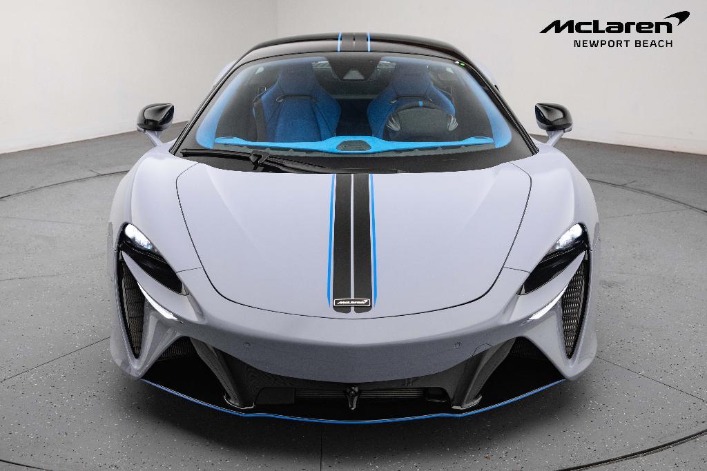 new 2025 McLaren Artura car, priced at $328,176