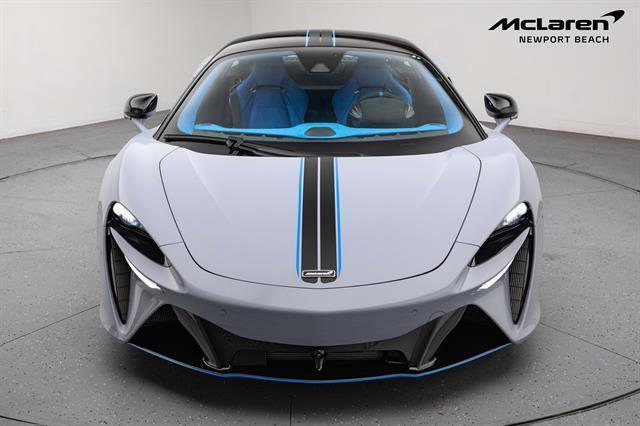 new 2025 McLaren Artura car, priced at $328,176
