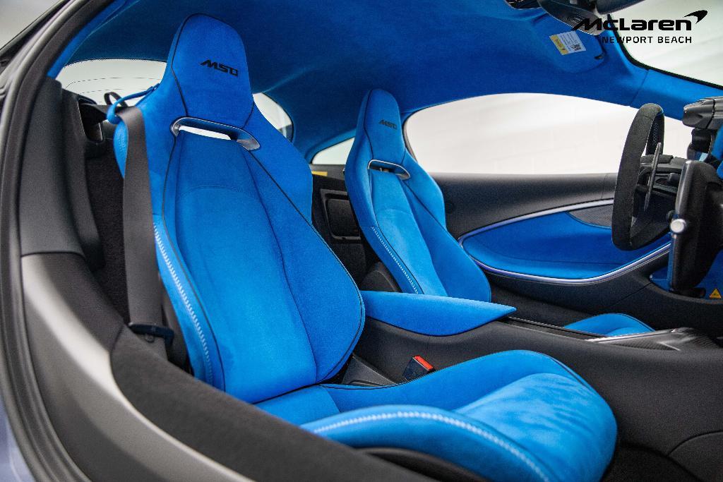 new 2025 McLaren Artura car, priced at $328,176