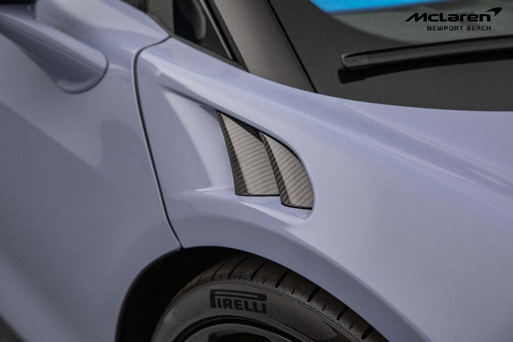 new 2025 McLaren Artura car, priced at $328,176