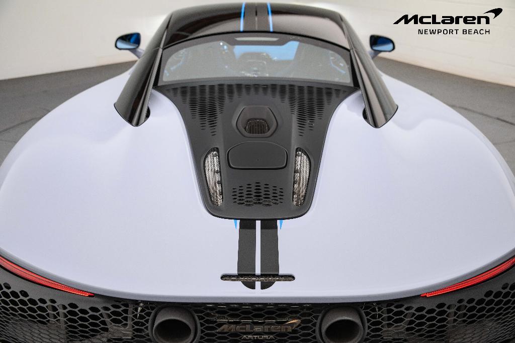new 2025 McLaren Artura car, priced at $328,176