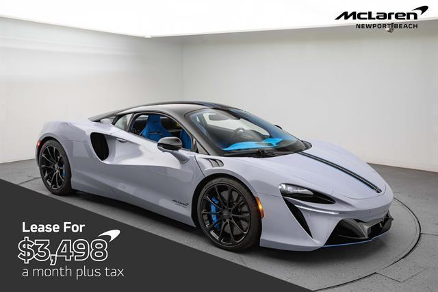 new 2025 McLaren Artura car, priced at $328,176