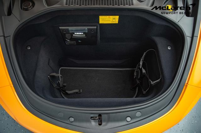new 2025 McLaren Artura car, priced at $290,658