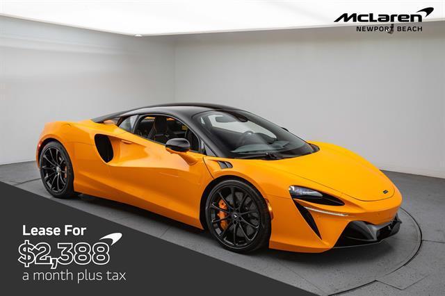 new 2025 McLaren Artura car, priced at $290,658