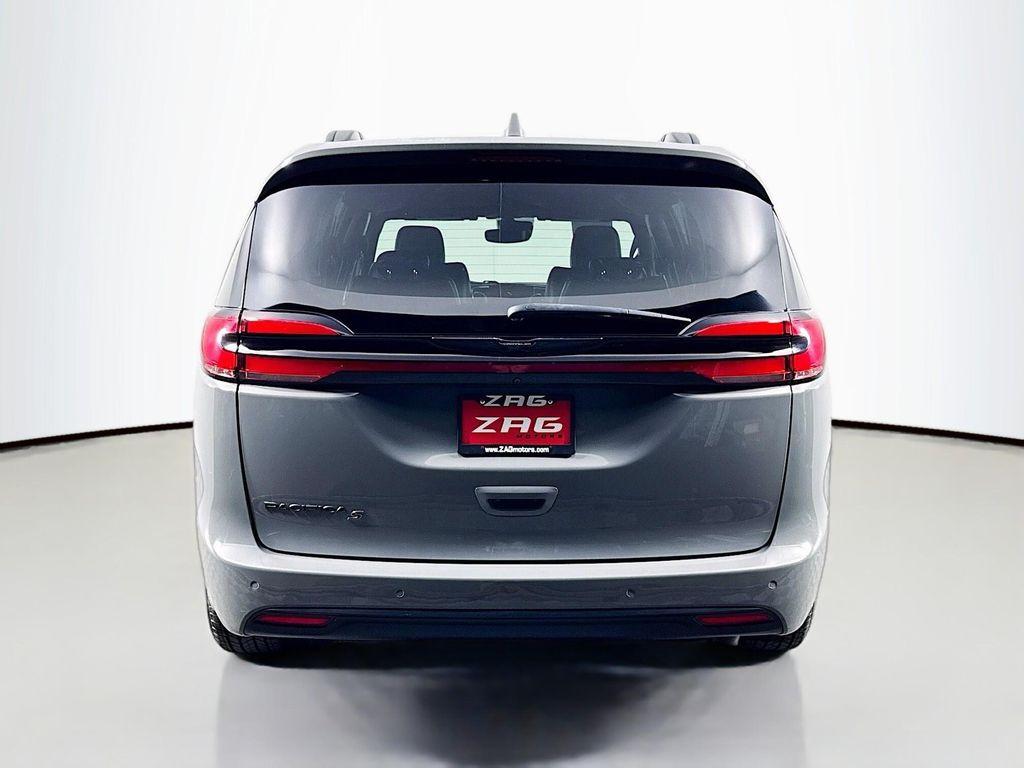 used 2021 Chrysler Pacifica car, priced at $22,995