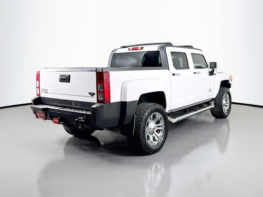used 2009 Hummer H3T car, priced at $27,995