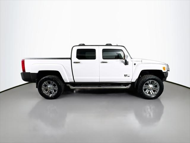 used 2009 Hummer H3T car, priced at $27,995