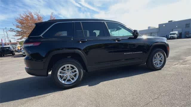 new 2025 Jeep Grand Cherokee car, priced at $40,345