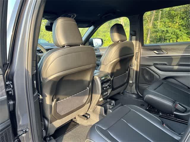 new 2024 Jeep Grand Cherokee L car, priced at $53,420
