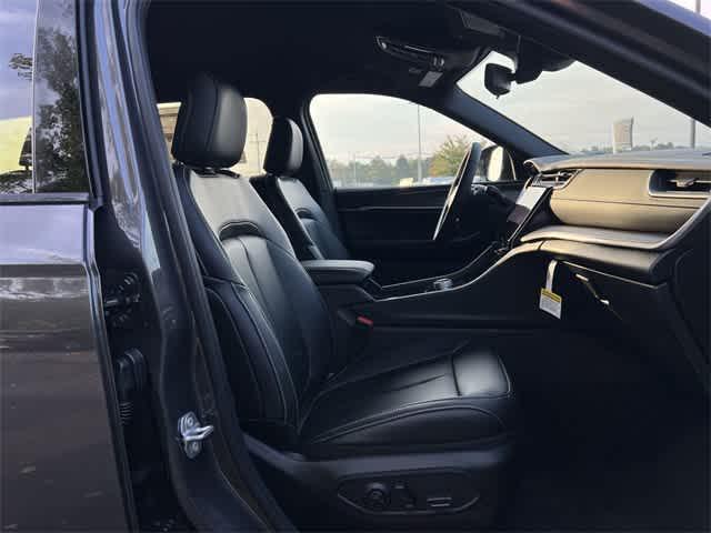 new 2024 Jeep Grand Cherokee L car, priced at $53,420