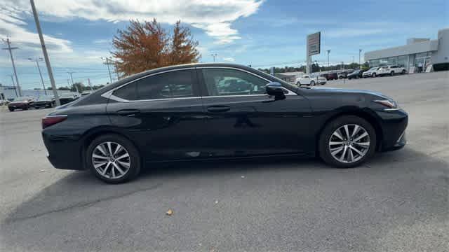 used 2019 Lexus ES 350 car, priced at $27,944