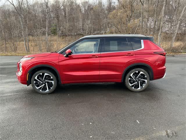 used 2024 Mitsubishi Outlander car, priced at $29,813