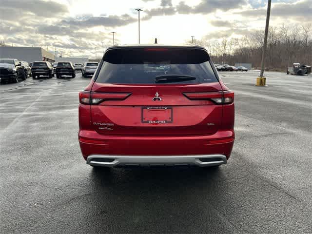 used 2024 Mitsubishi Outlander car, priced at $29,813