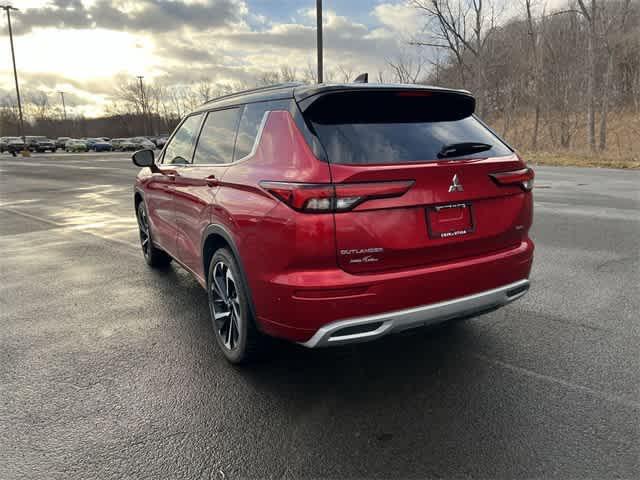 used 2024 Mitsubishi Outlander car, priced at $29,813