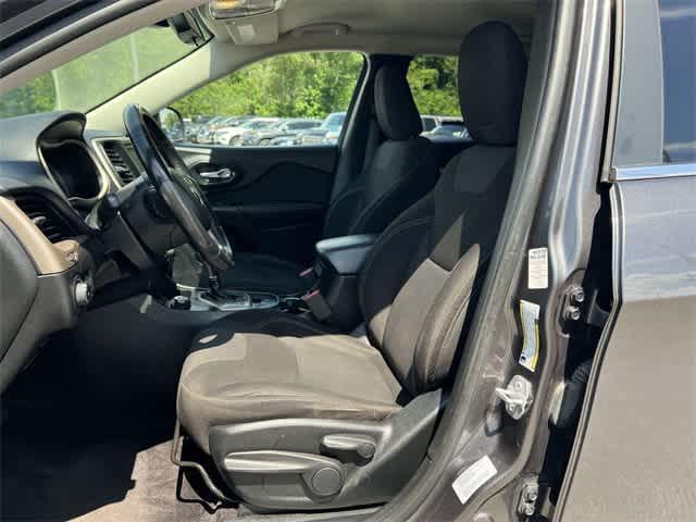 used 2017 Jeep Cherokee car, priced at $13,491
