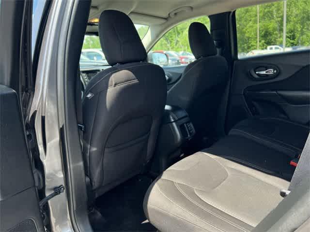 used 2017 Jeep Cherokee car, priced at $13,491