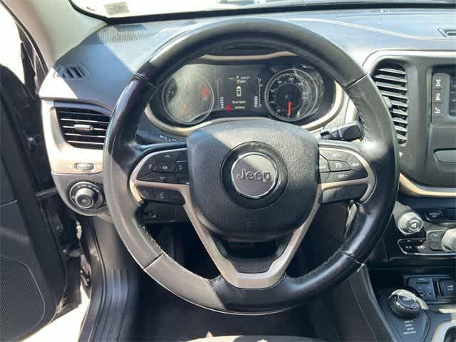 used 2017 Jeep Cherokee car, priced at $13,491