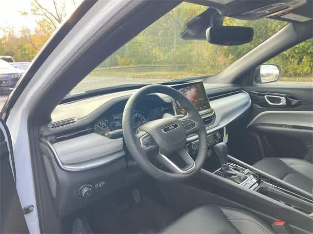 new 2025 Jeep Compass car, priced at $32,840